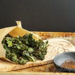 Super healthy chips alternative: Paprika and Parmesan kale chips