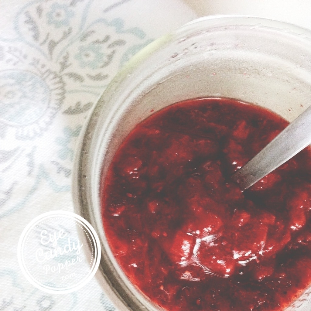 homemade strawberry and rhubarb jam