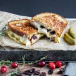 10 min gourmet grilled-cheese with roasted apples, cranberries and pecans