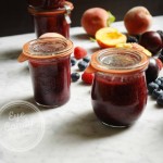 Weekend project: Easy summer jam with stone fruits, berries and chia seeds (vegan, pectin-free, no cane sugar)