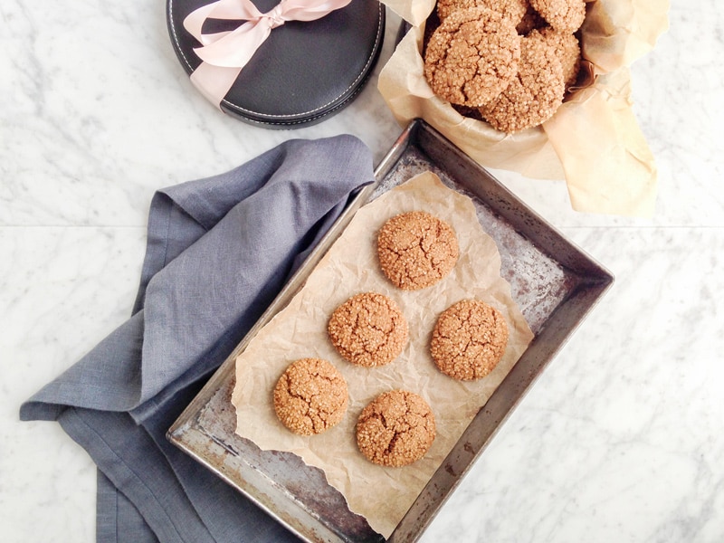 Spelt and rye ginger snap cookies