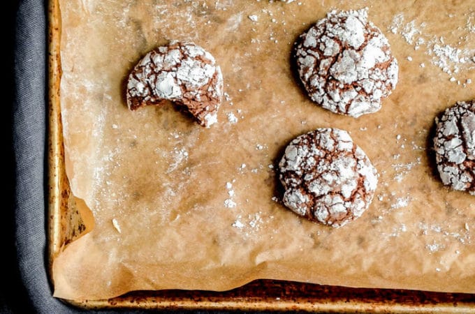 chocolate crinkle cookies, aka brownie cookies